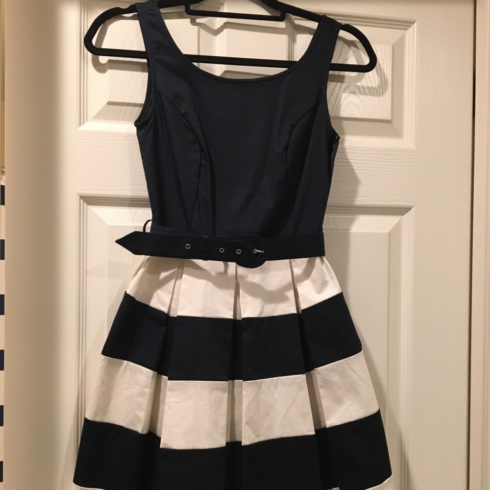 Banana Republic navy stripe dress